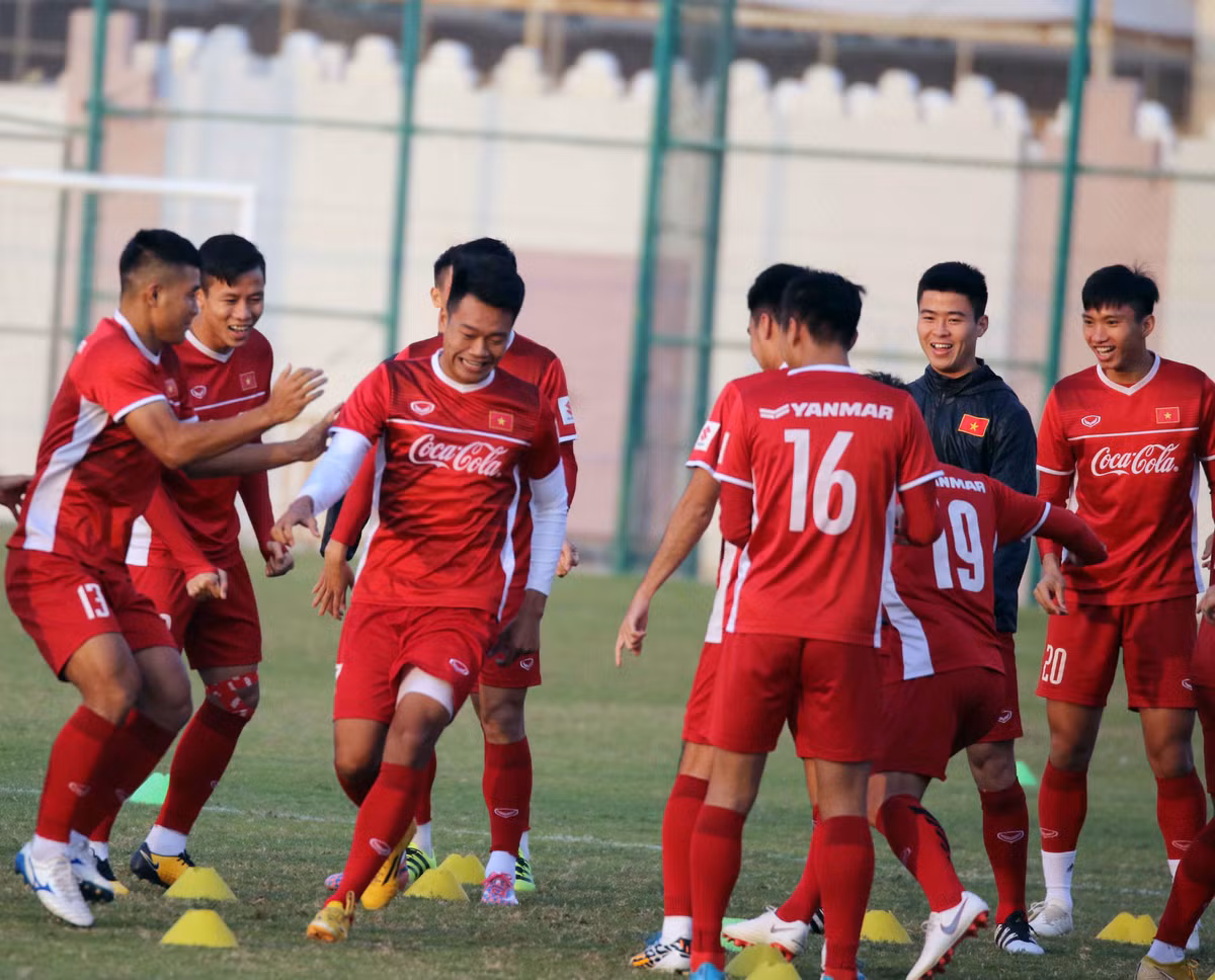 Thời tiết tại Doha khá mát mẻ với nhiệt độ dao động từ 18 đến 25 độ C. Tuy nhiên, do là vùng sa mạc nên độ ẩm thấp, khô hanh.