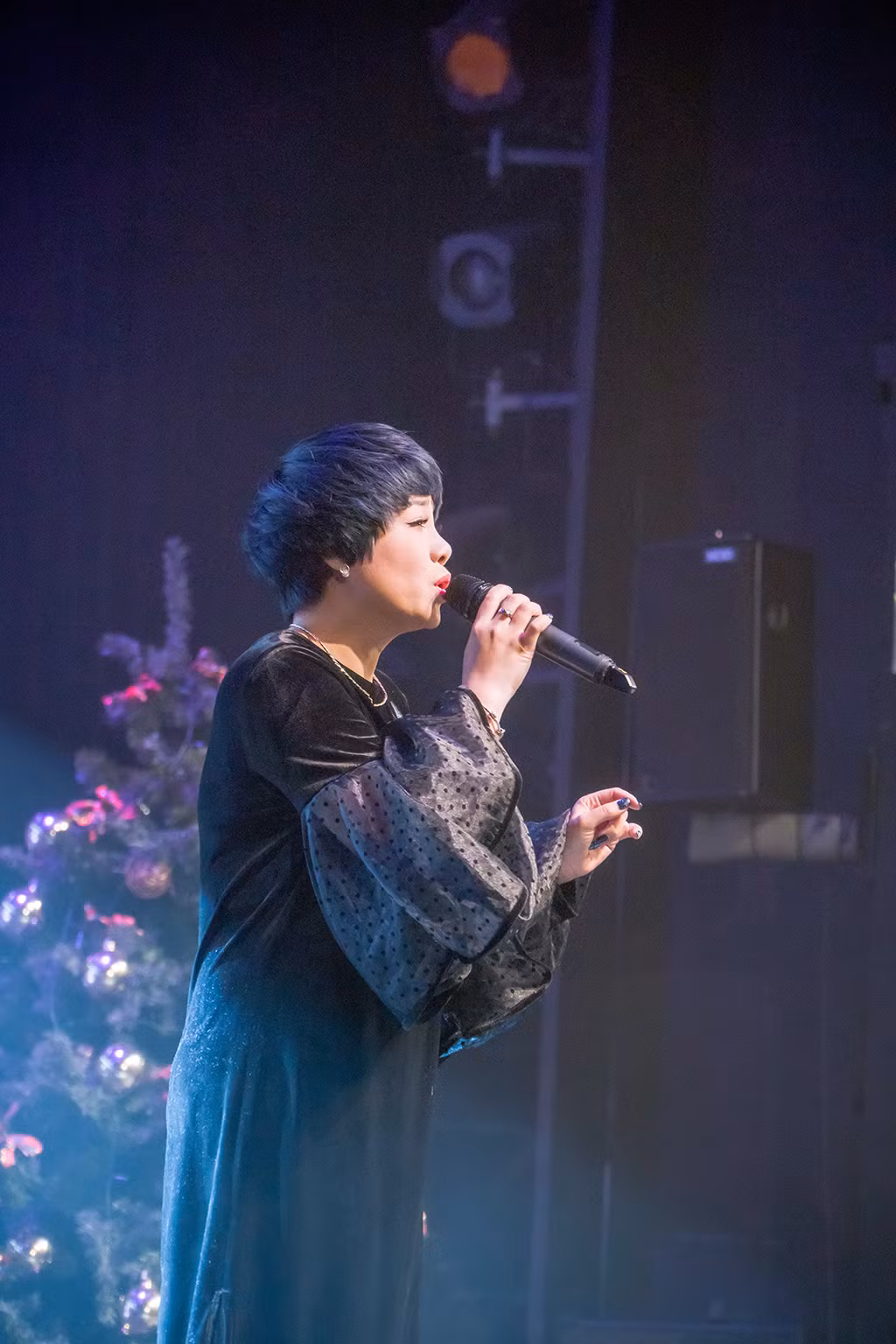 Khi được hỏi về gia đình, Ngọc Khuê trải lòng: "Với Khuê gia đình là quan trọng nhất. Kiếm tiền chạy show cả năm rồi nên dịp nghỉ tết nguyên đán sắp tới Khuê sẽ dành hết thời gian cho gia đình và những người thân yêu.