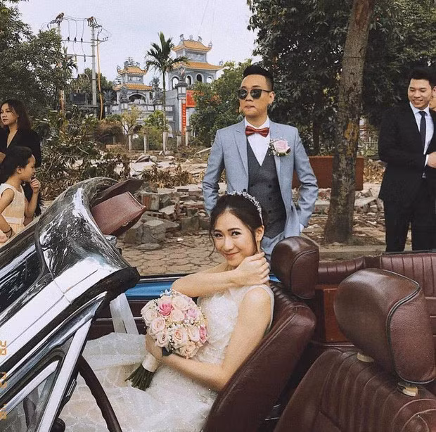 Vài tháng sau, JustaTee và Trâm Anh tiếp tục làm mọi người bất ngờ khi thông báo rằng cả hai sắp có em bé đầu lòng.