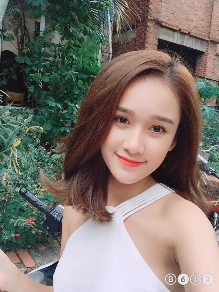 Những hình ảnh của Thu Hà sau khi được đăng tải lên một số trang báo mạng của Trung Quốc đã ngay lập tức thu hút sự chú ý không nhỏ.