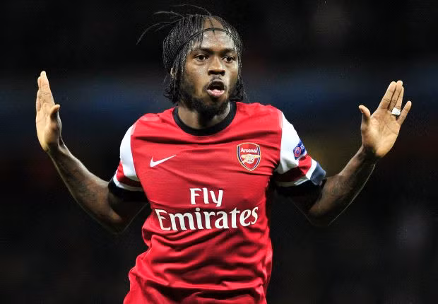 Gervinho đã có 2 mùa giải trong màu áo Pháo thủ, ghi 11 bàn trong 63 lần ra sân. Anh quyết định chuyển đi sau khi phải ngồi dự bị quá nhiều.
