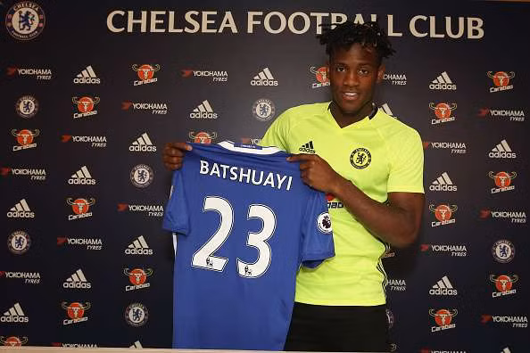 Bản hợp đồng bất ngờ nhất kỳ chuyển nhượng 2016 đó của Chelsea khi đội bóng này bỏ ra tới 39 triệu bảng để đưa Michy Batshuayi từ Marseille về sân Stamford Brigde.