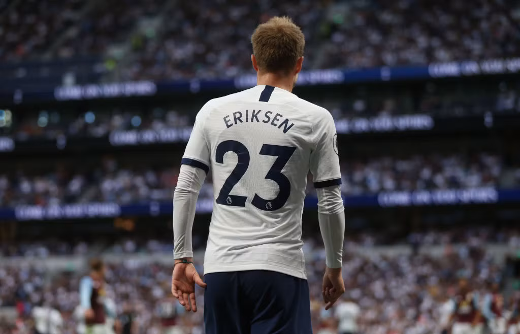 Trước tình hình này, nguồn tin từ Daily Mail khẳng định, Juventus đã liên hệ Eriksen về một thương vụ chuyển nhượng tự do vào mùa Hè năm 2020 khi hợp đồng của anh đáo hạn. Với khả năng đàm phán khôn ngoan, Juventus tự tin sẽ có được chữ ký của Eriksen.