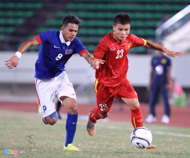 Kể từ khi vào sân Quang Hải thi đấu rất năng nổ và gây ra hàng loạt khó khăn cho U19 Malaysia. Ảnh: Zing.