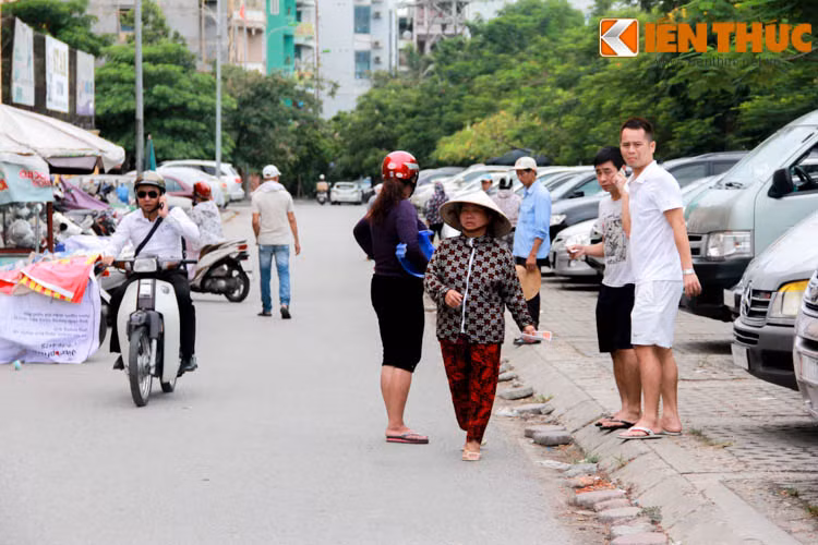 Ve cho den tran DTVN - Man City e sung sia-Hinh-3