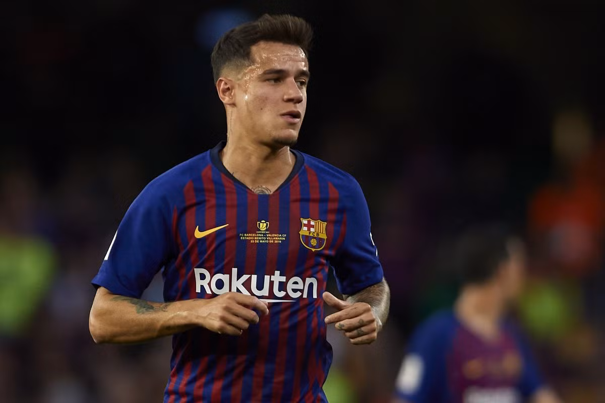 Chuyển nhượng bóng đá từ Marca, để mở đường cho Neymar về Barca, CLB chủ sân Nou Camp buộc lòng bán đi Coutinho. Và ngày 13/8, nhiều thông tin cho rằng, luật sư của ngôi sao số 7 cũng đáp chuyến bay đến Pháp để đàm phán cùng PSG.