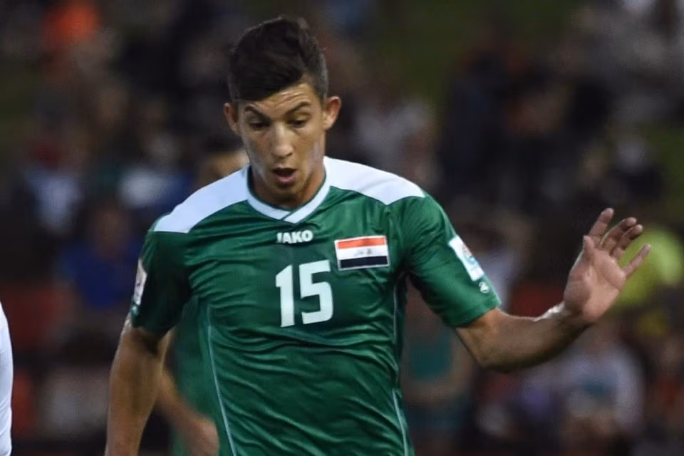 Dhurgham Ismail đang thi đấu trong màu áo của Çaykur Rizespor - đội bóng đang xếp thứ 5 sau 6 vòng đấu tại giải VĐQG Thổ Nhĩ Kỳ.