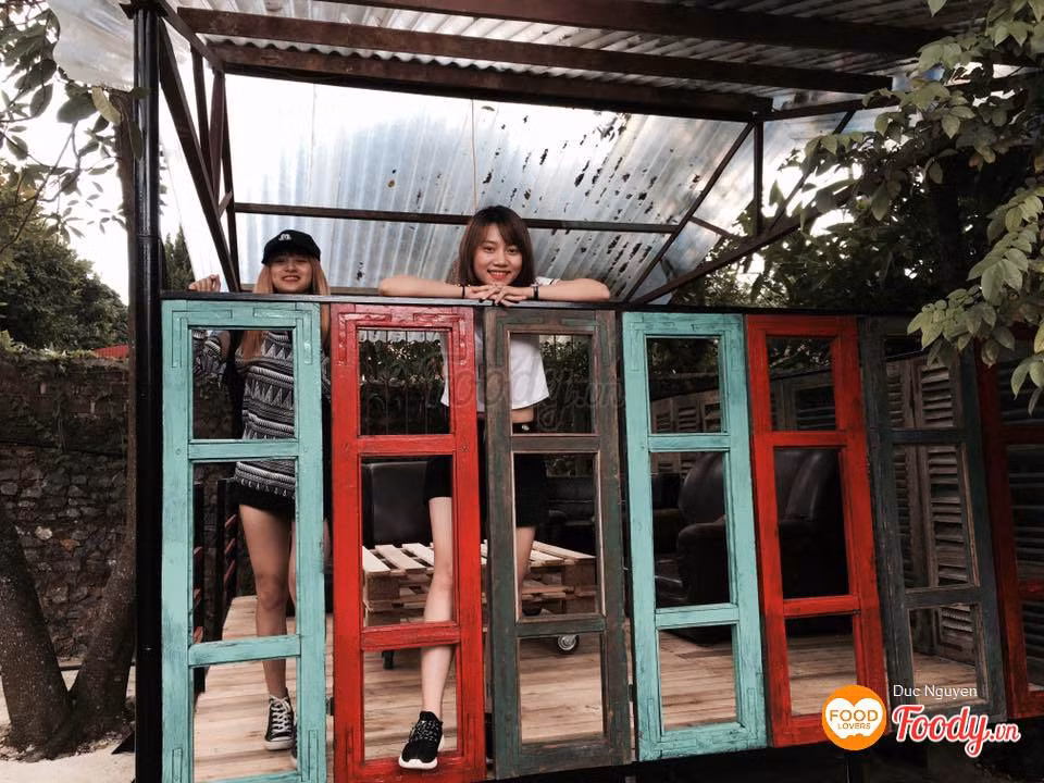 Những bạn trẻ thích mơ mộng, săn tìm những góc ảnh đẹp và lưu giữ lại khoảnh khắc đáng nhớ nhất trong cuộc đời hãy đến ngay với Bơ House dịp Tết này để tận hưởng không khí đầy sắc màu trẻ trung.