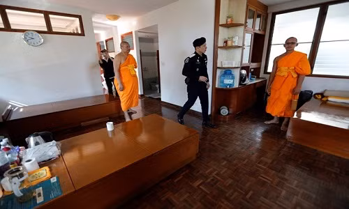 Duong ham bi mat tai ngoi chua quyen luc o Thai