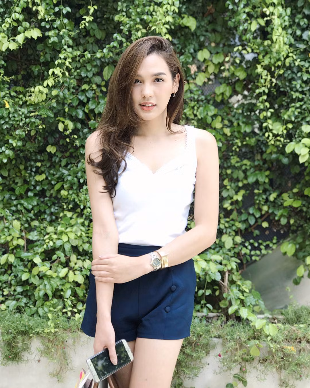 Ngoài đời, Pichyada cũng sở hữu cho mình một vẻ đẹp vô cùng Tây và cô nàng không bao giờ từ chối bất kỳ cuộc vui, trào lưu nào của giới trẻ nhưng luôn biết đâu là điểm dừng. Ảnh trong bài: Facebook nhân vật.
