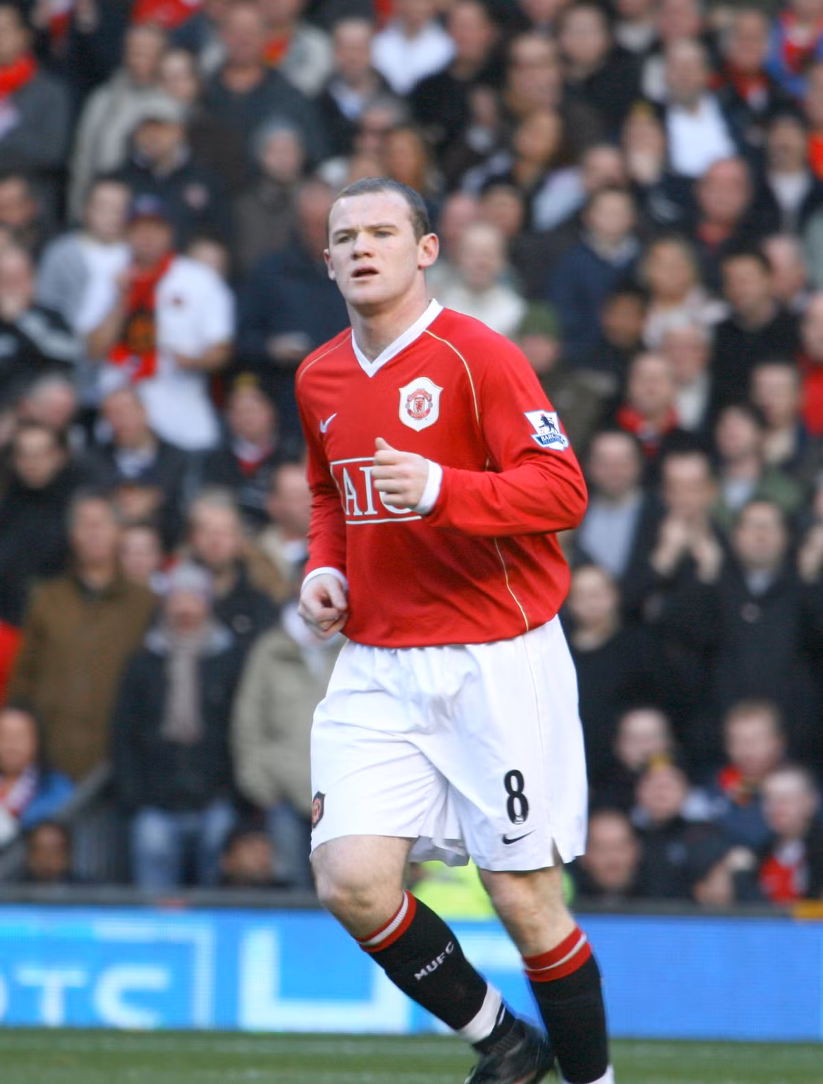 Wayne Rooney từng là một tài năng trẻ của bóng đá Anh và việc anh cán cột mốc 50 bàn tại Ngoại hạng Anh khi còn rất trẻ là một điều dễ hiểu.