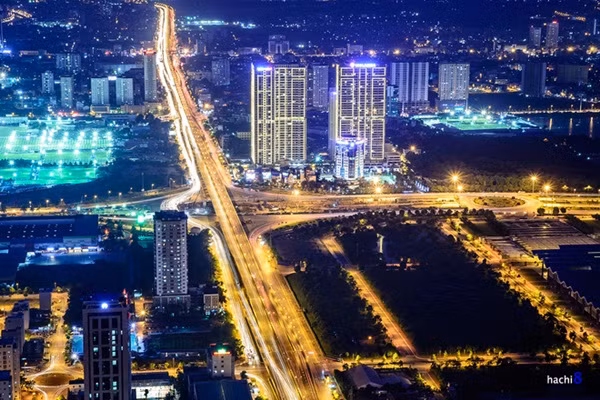 Ngam Ha Noi goc nhin tren cao cua nhiep anh gia 8X
