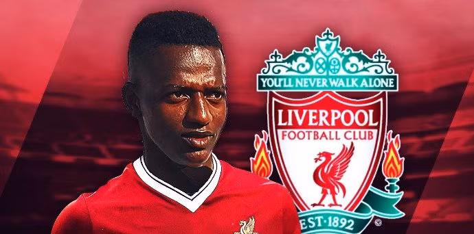 Mặc dù hàng thủ đang đối mặt với không ít khó khăn về mặt nhân sự, nhưng Liverpool vẫn đồng ý để tài năng trẻ Anderson Arroyo được ra đi.