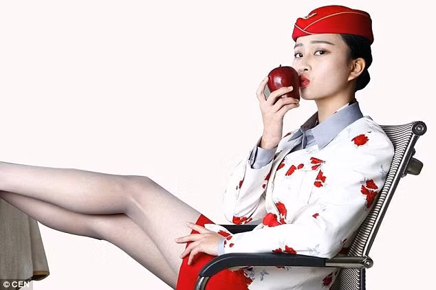Mức giá cho mỗi trái táo có nụ hôn của các cô gái hot girl ngành hàng không rơi vào tầm 9,9 nhân dân tệ (khoảng hơn 30.000 đồng).