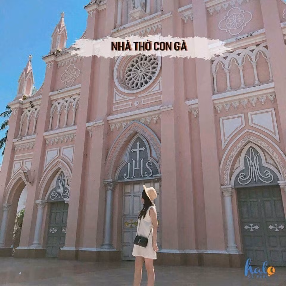 Mới đây, các dân ưa xê dịch đã đăng tải album những góc đẹp của Đà Nẵng cứ đứng vào là auto có ảnh đẹp khiến nhiều bạn trẻ lại càng thêm phấn khích hơn.