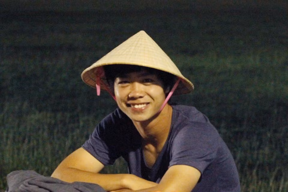 Khoanh khac doi thuong gay sot cua Cong Phuong