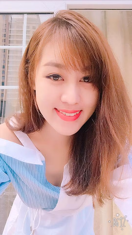 Cụ thể, cô gái đồn là "bồ nhí" Phó Bí thư Thanh Hóa có nickname là Trang Lana hay còn có tên thật là Nguyễn Thị Trang (26 tuổi, tạm trú tại phường Nam Ngạn, TP Thanh Hóa).