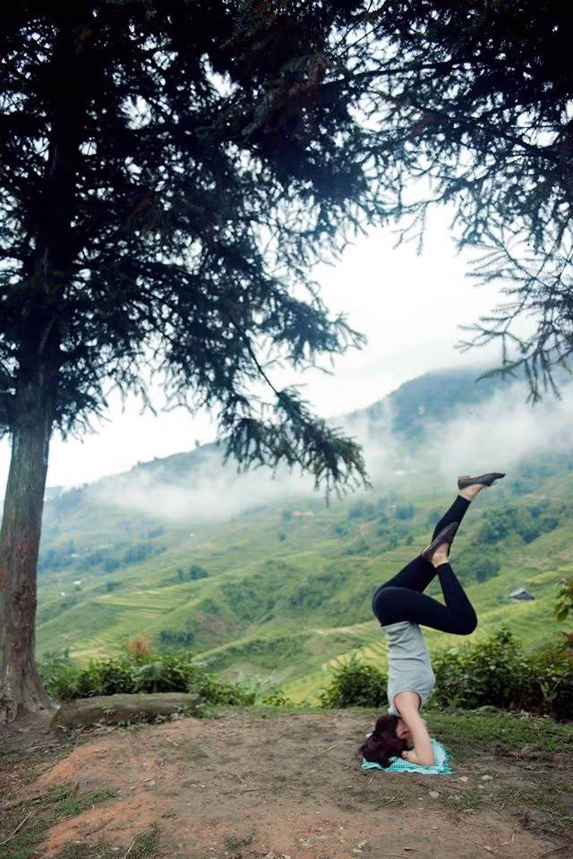 Chính vì vậy, Phụng Yến đã lập ra một album ảnh mang tên "Yoga around the world" để chia sẻ những bức ảnh tập Yoga ở mọi vùng đất mà cô đã đặt chân tới. 