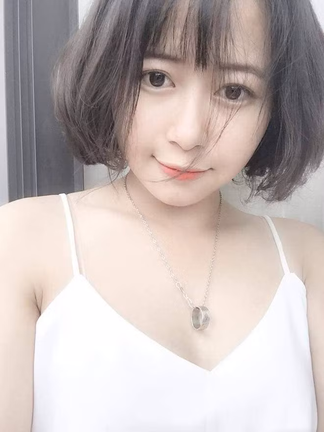 Mới đây, một cô nàng có tên Phạm Thị Nhung (sinh năm 1992) đã bị bạn thân rao bán vì ế quá lâu trên MXH. Người rao bán Nhung đó chính là cô bạn Quân Đào.