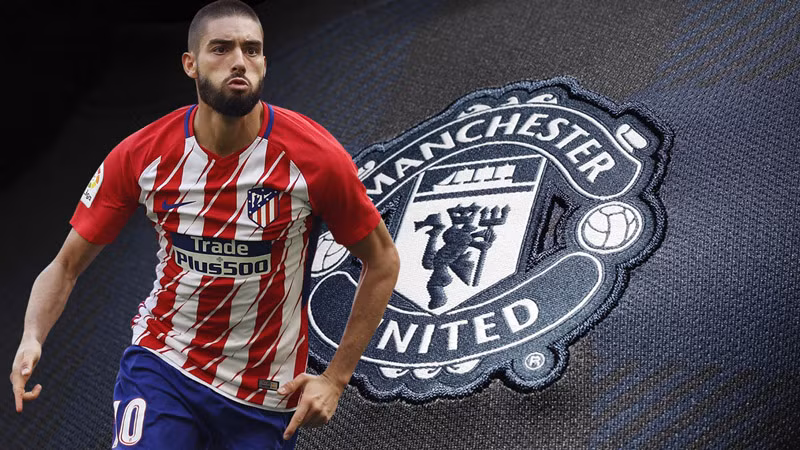 M.U đang có kế hoạch chiêu mộ Carrasco, cầu thủ mà HLV Mourinho đích thân theo dõi trong hơn một năm nay, và từng có ý định kéo anh về sân Old Trafford. Ảnh: Mirorr