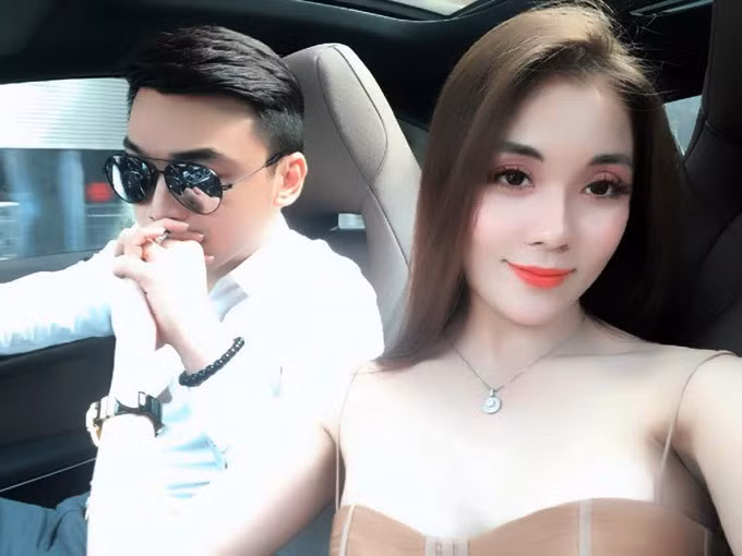 Thời điểm còn hạnh phúc bên nhau, Hà My tiết lộ, cô không giỏi nữ công gia chánh nhưng được luôn gia đình phi công Hà Duy động viên, hướng dẫn tận tình.