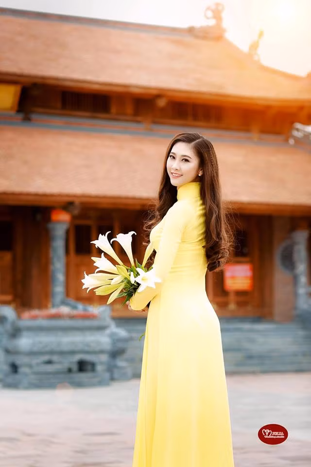 Xinh đẹp lại còn hát hay, ai mà không mê cô gái xinh đẹp của khoa Thanh nhạc Học viện âm nhạc Quốc gia Việt Nam cho được. Ảnh trong bài: Facebook nhân vật.