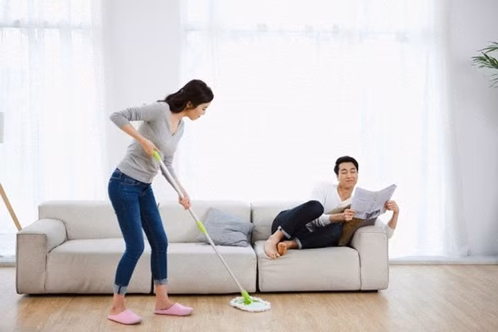 Dan ong Viet vat va ao tuong, han hep cong lao nhung thich duoc ca ngoi?