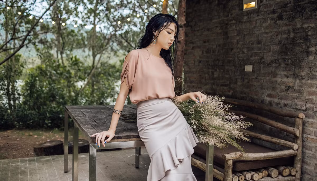 Xinh đẹp, tài năng và chăm chỉ tham gia những hoạt động cộng đồng, nữ du học sinh Việt tại Nhật Bản - Hương Thảo xứng đáng được nhiều bạn trẻ thần tượng và coi như đại diện nét đẹp của Việt nam tại xứ sở hoa Anh Đào. Ảnh sử dụng trong bài: FBNV.