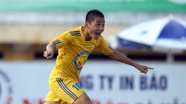 Tại vòng chung kết U17 năm 2012, Tuấn Tài đã bùng nổ với 5 bàn thắng và ẵm luôn danh hiệu vua phá lưới của giải đấu.