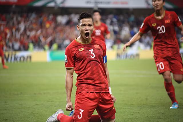 Doi tuyen Viet Nam lach cua hep vao vong 1/8 Asian Cup 2019