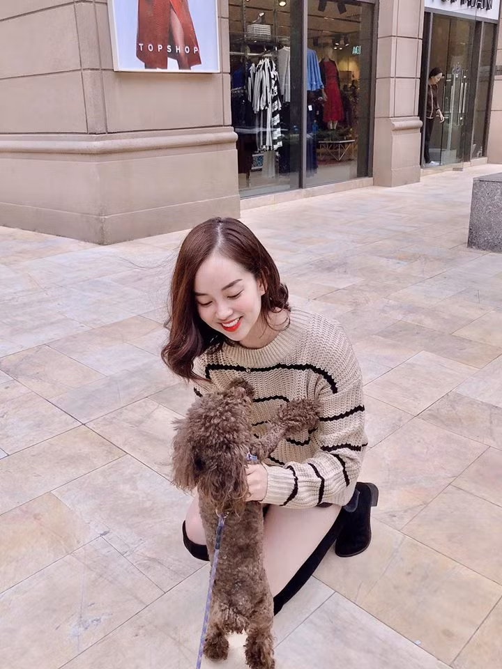 Hiện tại, Khánh Ly vẫn chưa có bạn trai mới. Có lẽ, cô muốn dành tất cả tình yêu thương cho bé Khoai Tây.