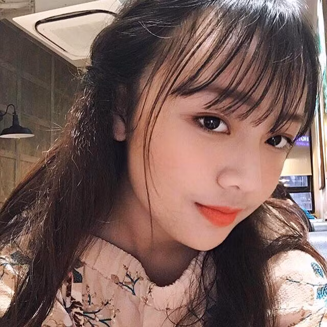 Sau khi được chia sẻ, những bức ảnh này của cô nữ sinh 15 tuổi đã đã nhận được hơn 12 nghìn lượt thích, cùng hàng nghìn lượt share, bình luận từ cộng đồng mạng.