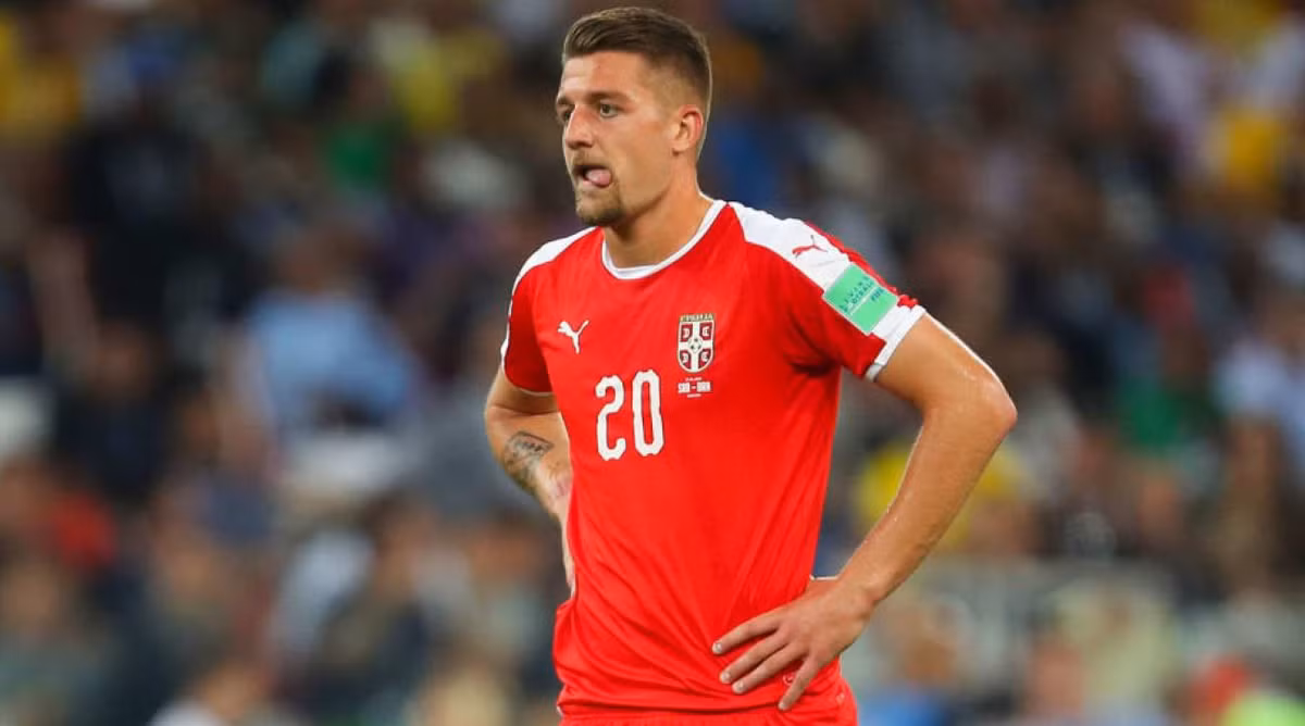 Theo báo chí Anh và Italia, MU đã khởi động trở lại cuộc đàm phán với Lazio về Sergej Milinkovic-Savic.