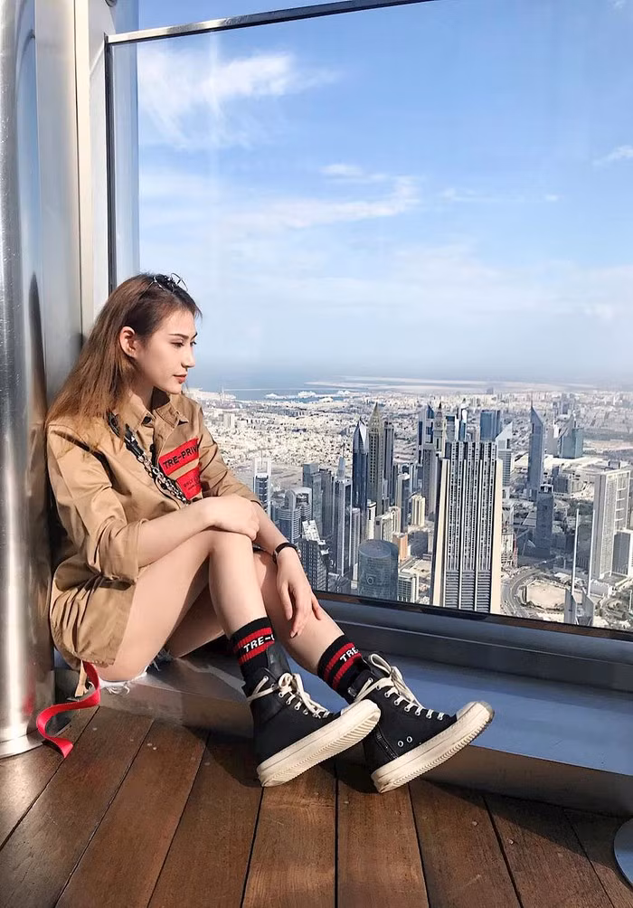 Không chỉ gây ấn tượng bằng vẻ ngoài bề ngoài, Quỳnh Như còn được đông đảo mọi người yêu quý bởi tài năng nghệ thuật của cô qua vai trò mẫu ảnh, diễn viên. Các shoot hình của Quỳnh Như rất có hồn và toát lên được thần thái của một người mẫu chuyên nghiệp.