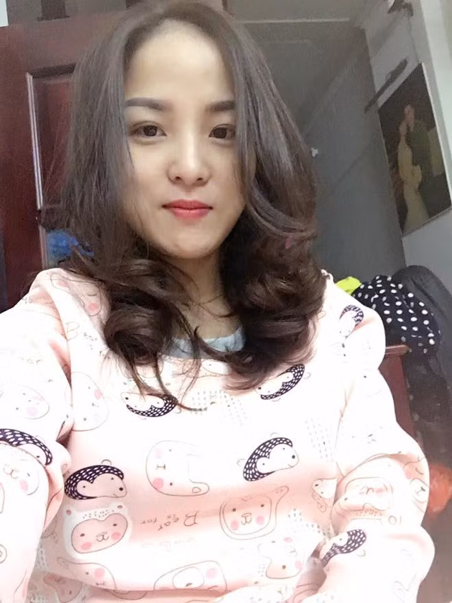 Không nói về vấn đề làm điệu đơn thuần, nhưng một mái tóc đẹp cũng có thể giúp chị em tự tin và yêu đời hơn rất nhiều. Sinh con xong, ngoài chăm sóc con cái trong thời gian phụ nữ kiêng cữ, họ cũng nên làm đẹp và điều đầu tiên họ nên chú ý đó chính là mái tóc tóc của mình.