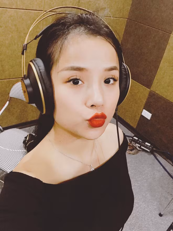 Cô nàng này từng là người yêu Đặng Văn Lâm, thủ môn từng thi đấu tưng bừng trong màu áo ĐT Việt Nam cách đây chưa lâu.