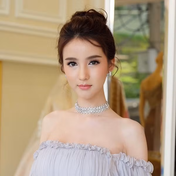 Mẫu người mà tân Hoa hậu chuyển giới Thái Lan 2017 nhắm tới đó là người đàn ông nam tính, trầm tĩnh và cao.