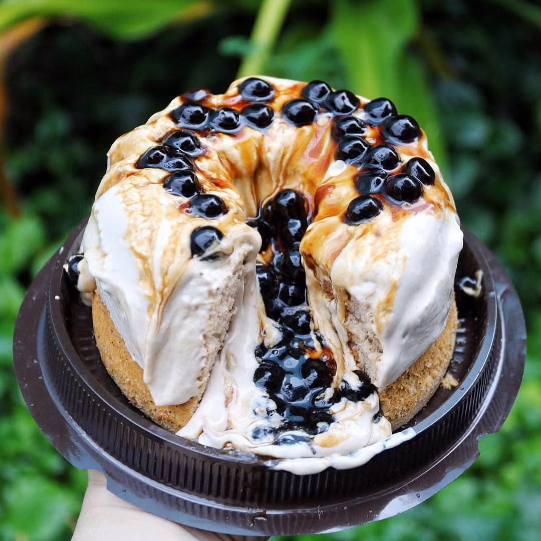 Bánh ngọt trân châu đen.
