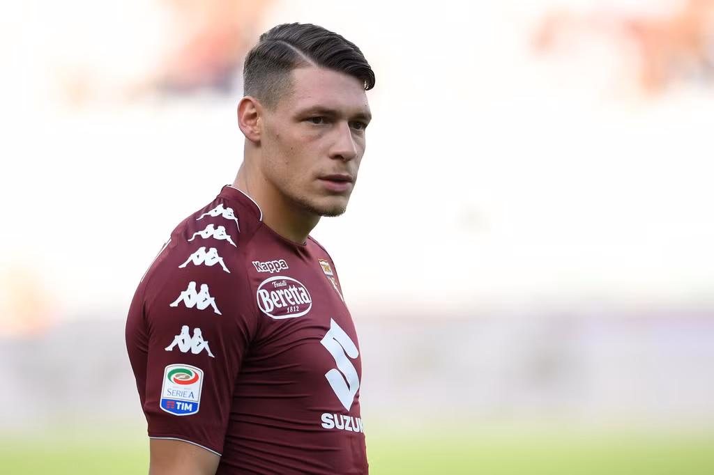 Real chính thức tiếp cận tiền đạo 100 triệu euro. Chủ tịch của Torino Urbaino Cairo tiết lộ rằng Real Madrid rất quan tâm đến tiền đạo Andrea Belotti. Trong cuộc phỏng vấn với Gazzamercato, Cairo thừa nhận, ông và Chủ tịch Real Florentino Perez đã thảo luận về Belotti trong một bữa ăn tối. Theo đó, Torino đã tăng khoản phí giải phóng hợp đồng cho ngôi sao 24 tuổi này lên 100 triệu euro và chỉ bán với giá nói trên.