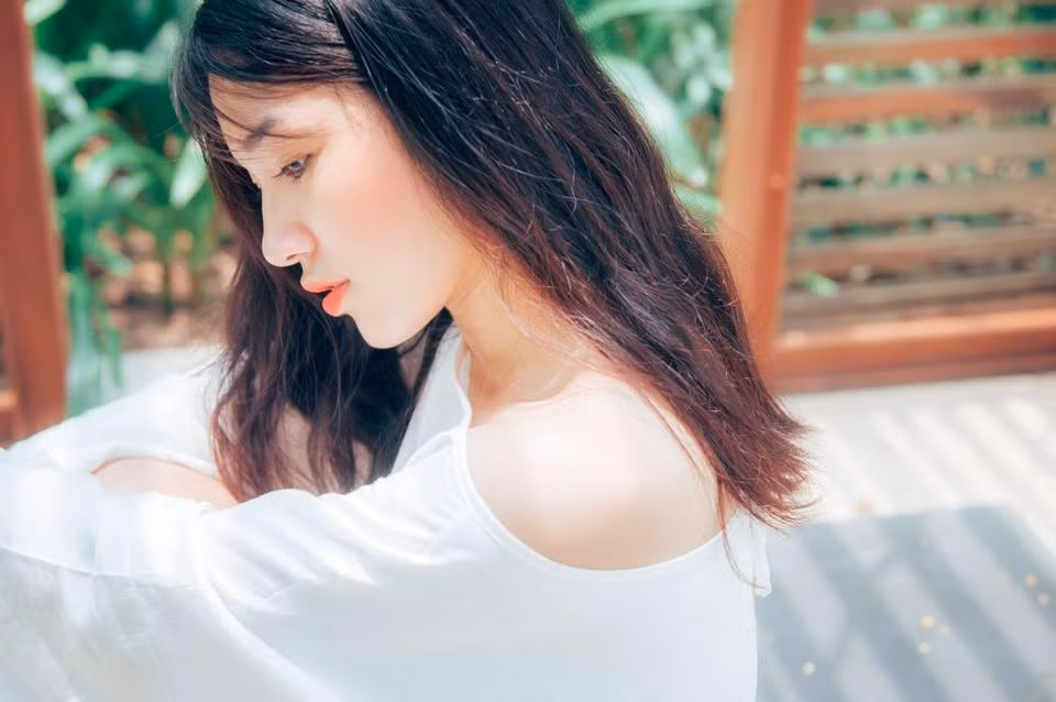 Giáo viên dạy Công nghệ mang đến cảm hứng cho học trò cũng như gây bão MXH được nhắc tới có tên Phạm Tiêu Ngọc (1996) là sinh viên năm cuối Đại Học Sư Phạm Hà Nội, hiện cô giáo tương lai này đang thực tập tại trường THPT Ngọc Hồi.