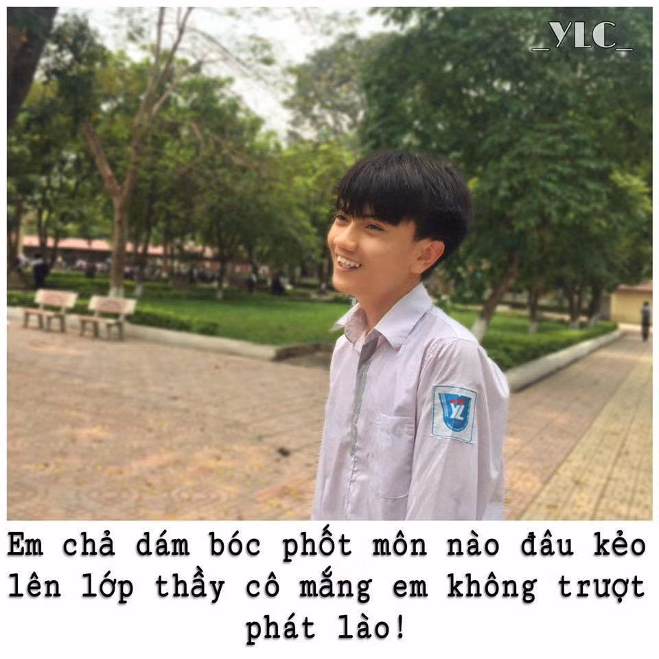 Câu trả lời theo kiểu "hot trend" trên MXH được cậu bạn học sinh này trả lời.
