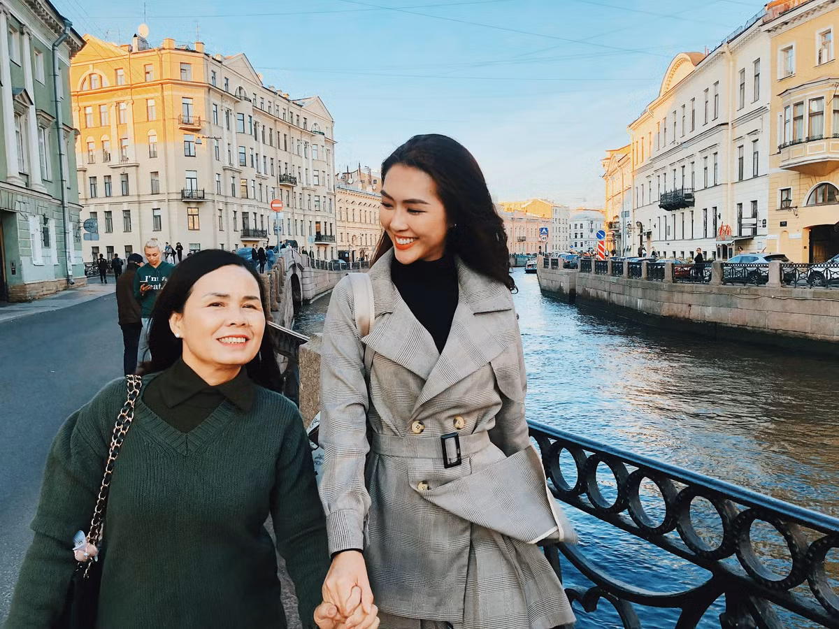 Vô vàn những lời khen ngợi về nụ cười hút hồn của Tường Linh được dân mạng để lại dưới mỗi bức ảnh.