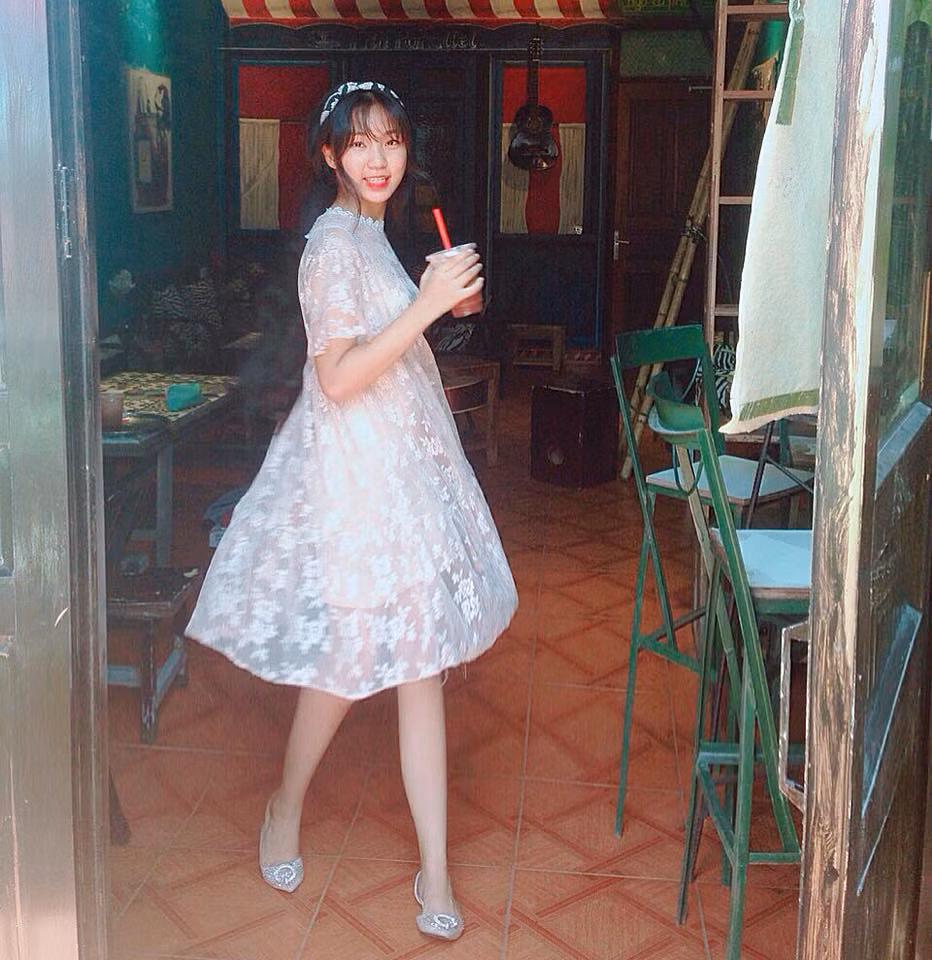 Thời gian sắp tới, Như Ngọc dự định sẽ thi vào các trường top 1 tại Hà Nội. Sau đó, song song với việc học, cô bạn sẽ tính đến chuyện dự thi các cuộc thi sắc đẹp tầm cỡ. Ảnh trong bài: Facebook nhân vật.