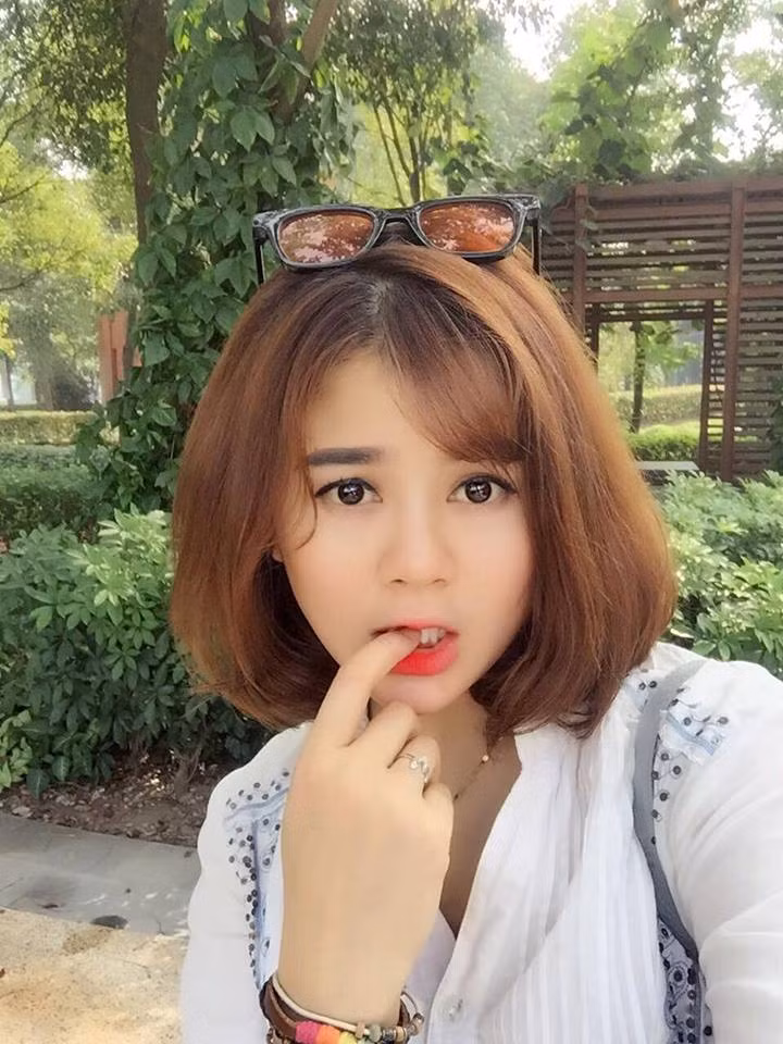 Với kinh nghiệm diễn xuất và nhan sắc trời cho, Trang Moon được giới chuyên môn cũng như NHM phim ảnh nước nhà kì vọng sẽ là gương mặt đóng phim truyền hình sáng giá trong tương lai.