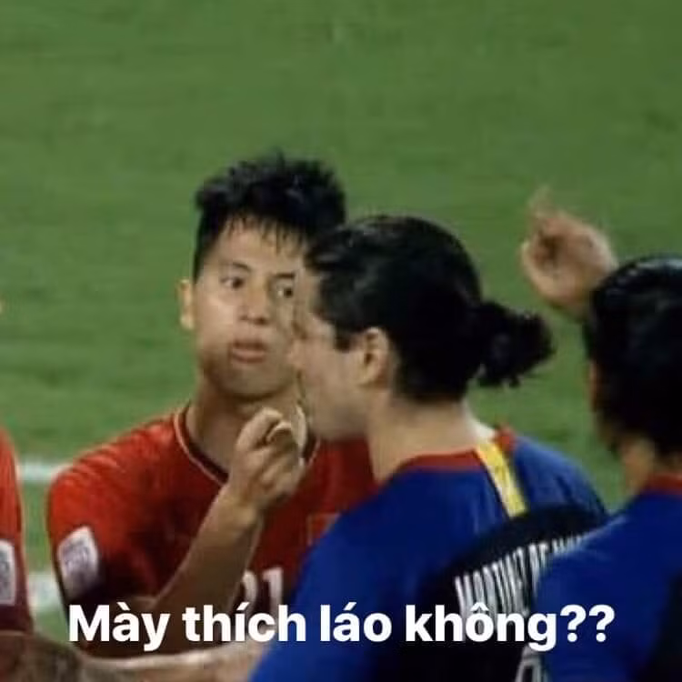 Benh “gat” lay lan manh me trong doi tuyen Viet Nam sau chien thang Philippines