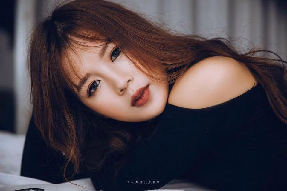 Sở hữu nhan sắc xinh đẹp chẳng thua kém bất cứ hotgirl nào, Dương Kẹo cũng chứng minh được sức hút của mình với hơn 81.000 lượt theo dõi trên Facebook. Mỗi bức ảnh của cô bạn này đăng tải đã nhận được rất nhiều sự quan tâm của cư dân mạng.