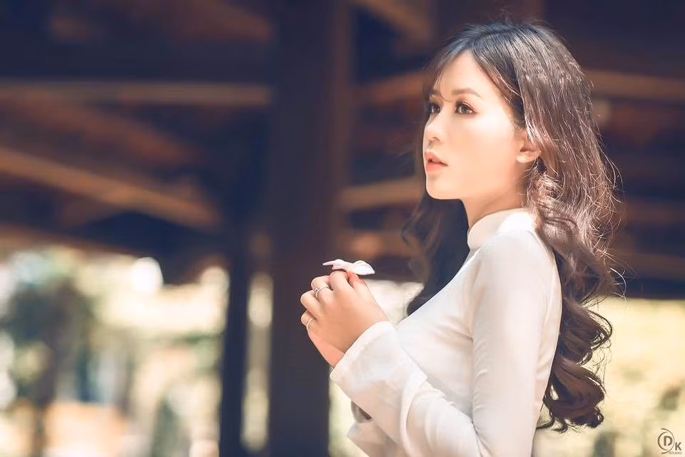 Dương kẹo cũng từng đạt giải Á khôi 1 cuộc thi Sắc đẹp tiềm ẩn năm 2016 và được đặc cách thi chung kết cuộc thi Người đẹp ảnh 2016 tổ chức tại Gia Lai. Tuy nhiên vì lí do lịch học dày đặc mà cô nàng không thể tham gia.
