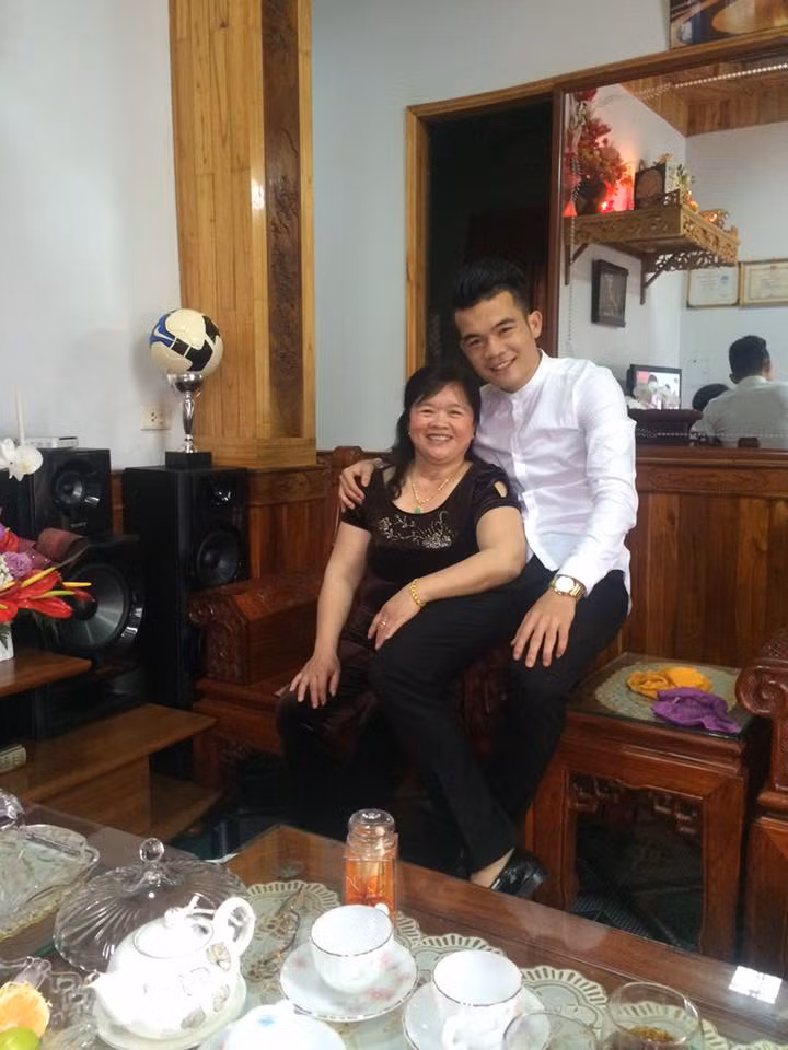 Cong Phuong, Mac Hong Quan, Cong Vinh... gui loi chuc ngay 20/10