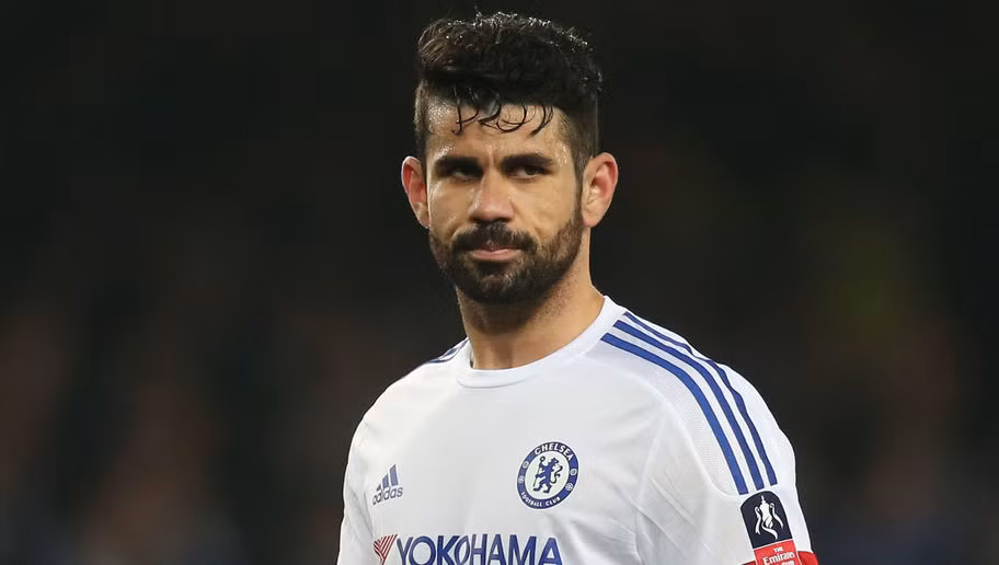 Nhiều người đang nghĩ về việc Costa sẽ đến Paris Saint-Germain còn Cavani đến Chelsea. Nhưng tại sao không phải là cả hai cái tên cộm cán này trên hàng công của The Blues? Chắc chắn đây sẽ là mối đe dọa khủng khiếp cho bất kỳ hàng thủ nào.