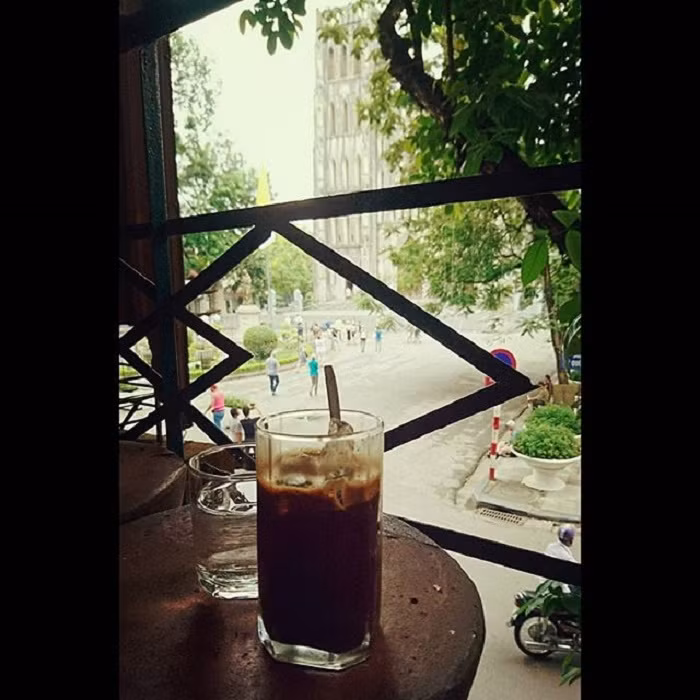 Không gian Hà Nội House cafe tuy nhỏ nhưng có khá nhiều góc ngồi cho bạn lựa chọn.